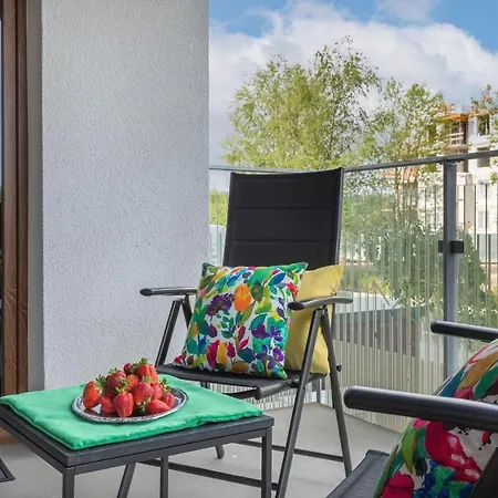 Seaside Mazowiecka Park - Wyjatkowy Na 7 Osob 2 Sypialnie, 2 Lazienki I Parking - Luxury Large With 2 Bedrooms, 2 Bathrooms And Parking Kolobrzeg