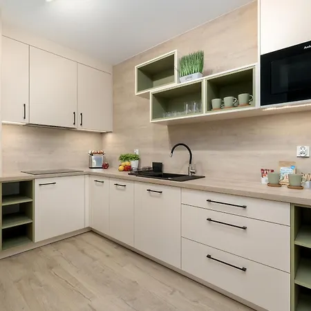 Seaside Mazowiecka Park - Wyjatkowy Na 7 Osob 2 Sypialnie, 2 Lazienki I Parking - Luxury Large With 2 Bedrooms, 2 Bathrooms And Parking Lägenhet *