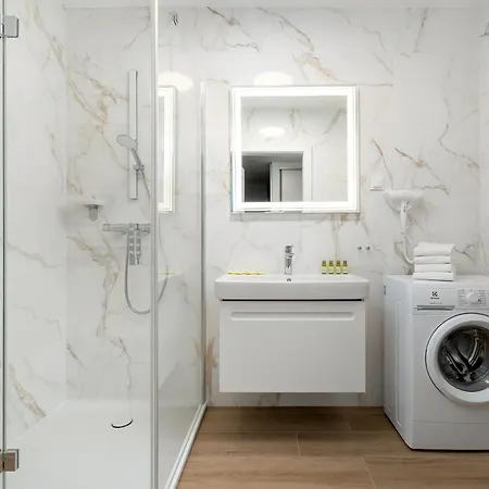 Seaside Mazowiecka Park - Wyjatkowy Na 7 Osob 2 Sypialnie, 2 Lazienki I Parking - Luxury Large With 2 Bedrooms, 2 Bathrooms And Parking Kołobrzeg